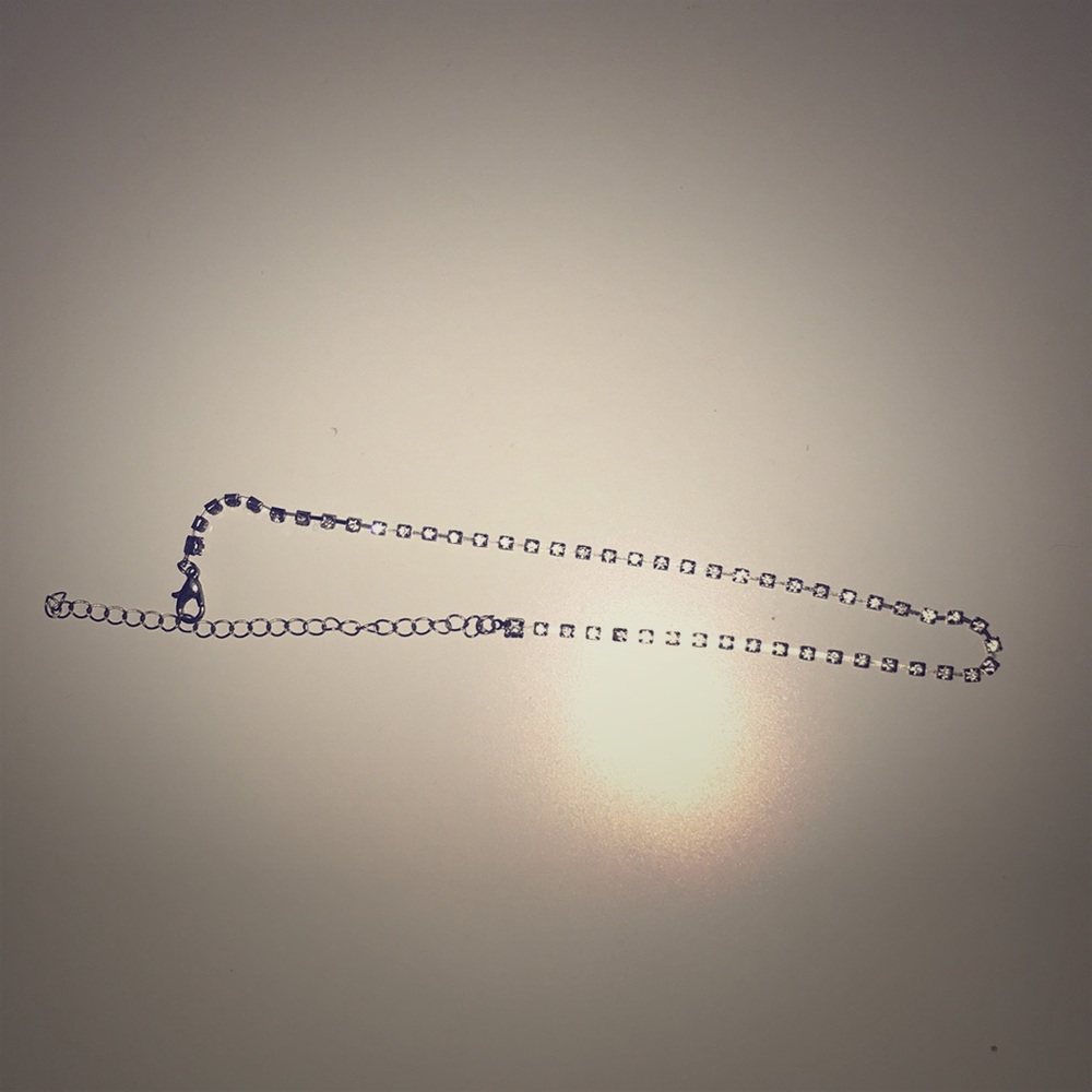 Choker necklace